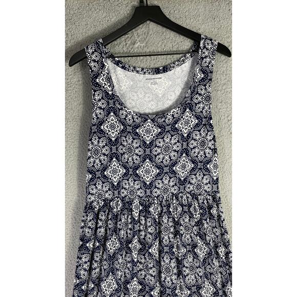Essentials Sleeveless Navy White Patterned‎ Maxi Dress Scoop Neck Size L - Picture 3 of 8